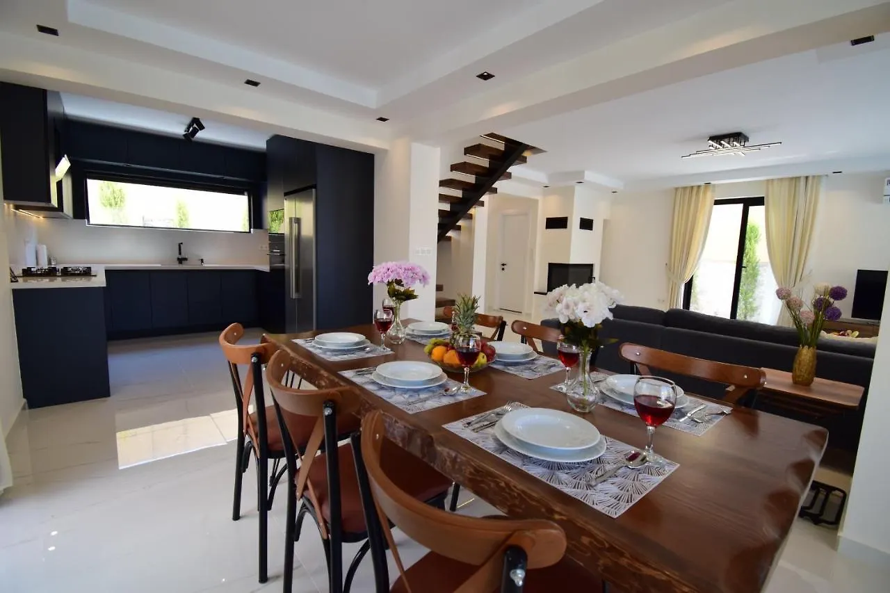 La Marbella Villa Fethiye 0*,